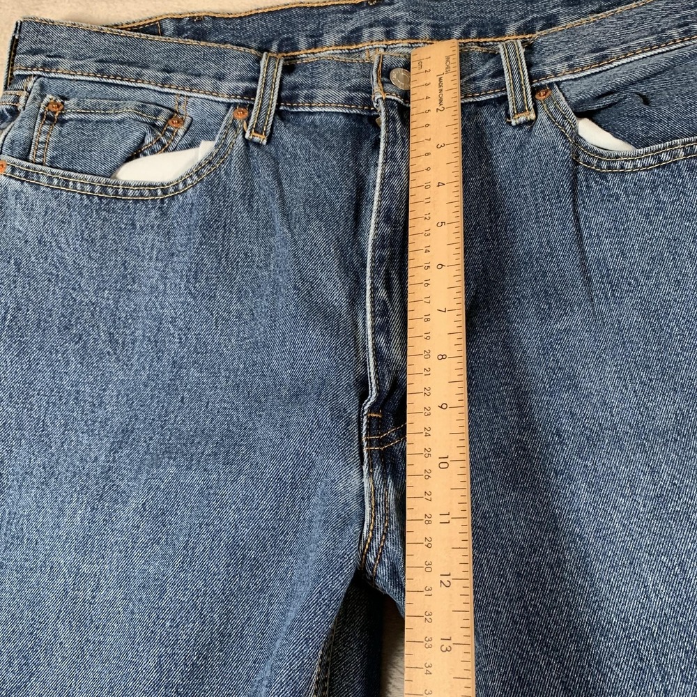 Levis 550 Jeans Mens 38x32 Blue Denim Relaxed Fit Tapered Leg 100% Cotton Pants - Picture 4 of 13
